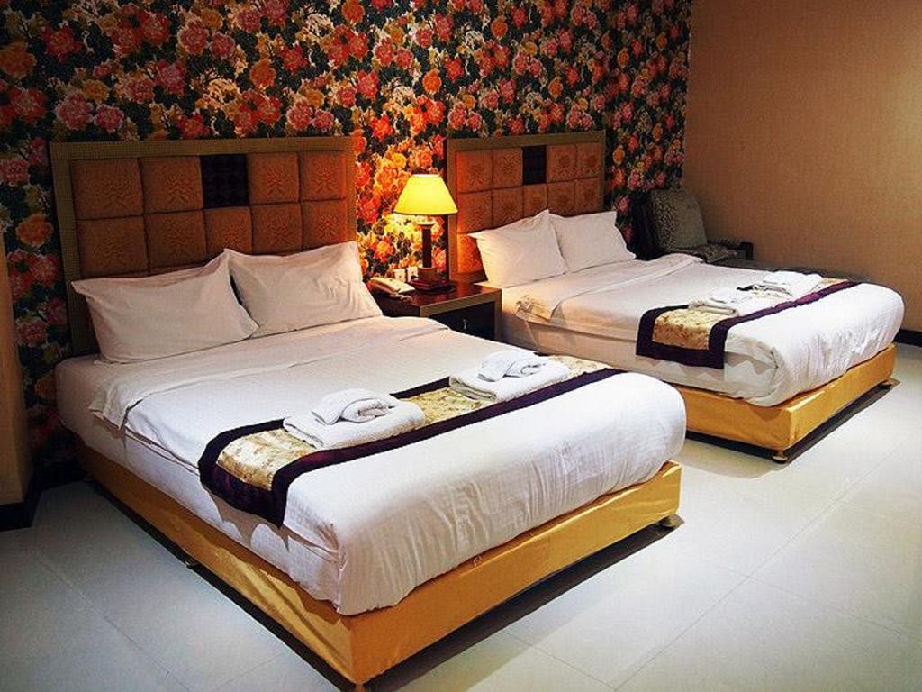 The Privi Suites Pattaya Esterno foto
