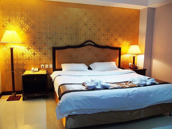 The Privi Suites Pattaya Esterno foto