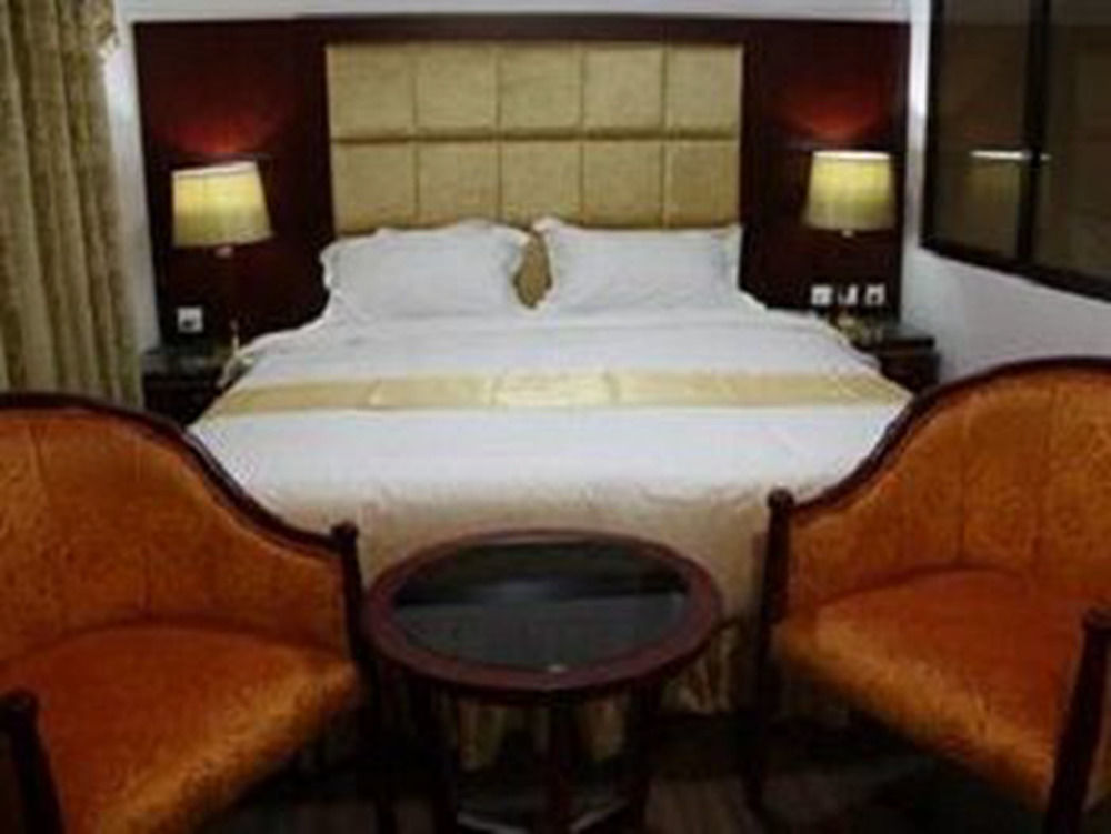 The Privi Suites Pattaya Esterno foto