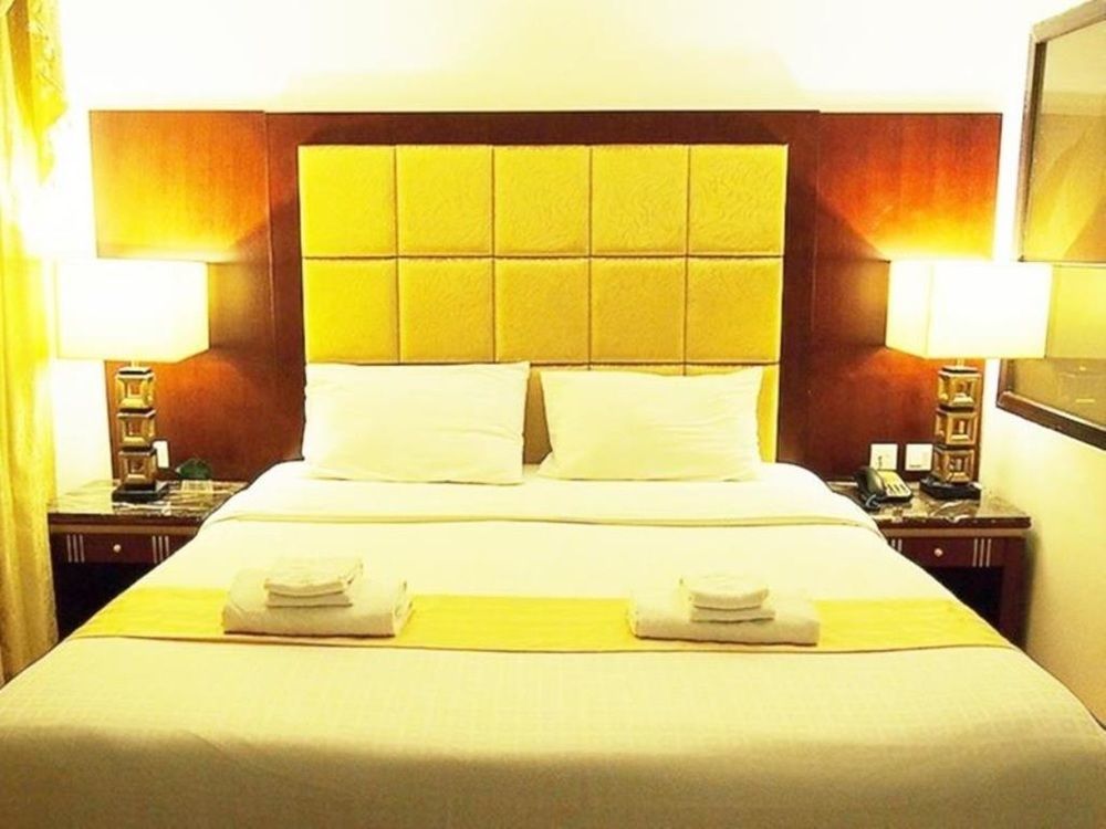 The Privi Suites Pattaya Esterno foto