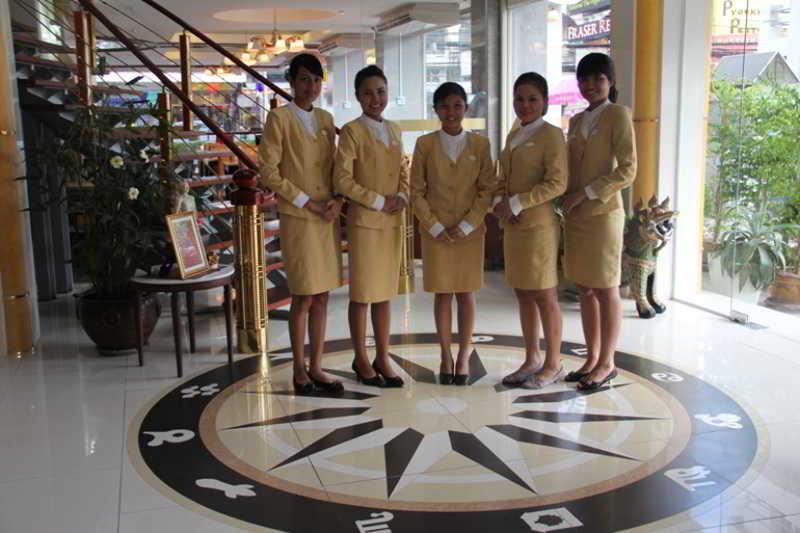 The Privi Suites Pattaya Esterno foto