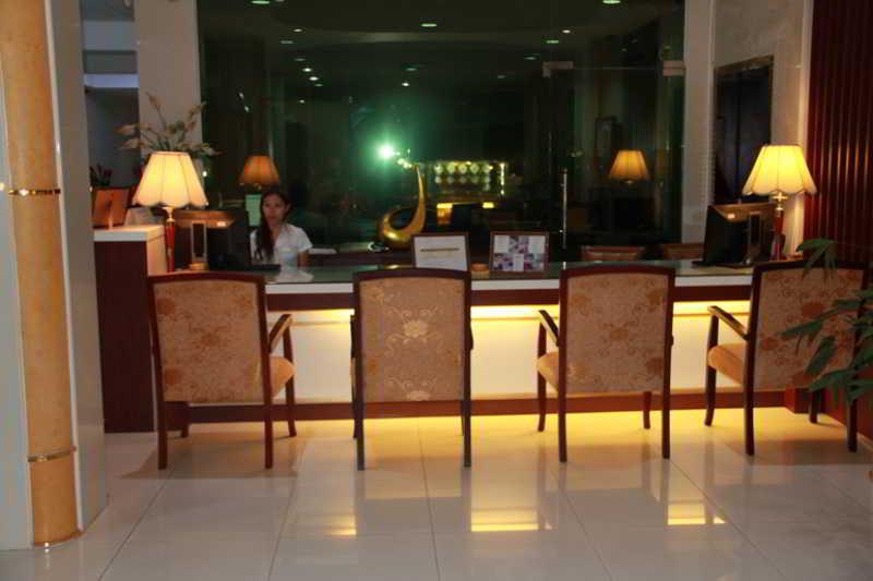 The Privi Suites Pattaya Esterno foto