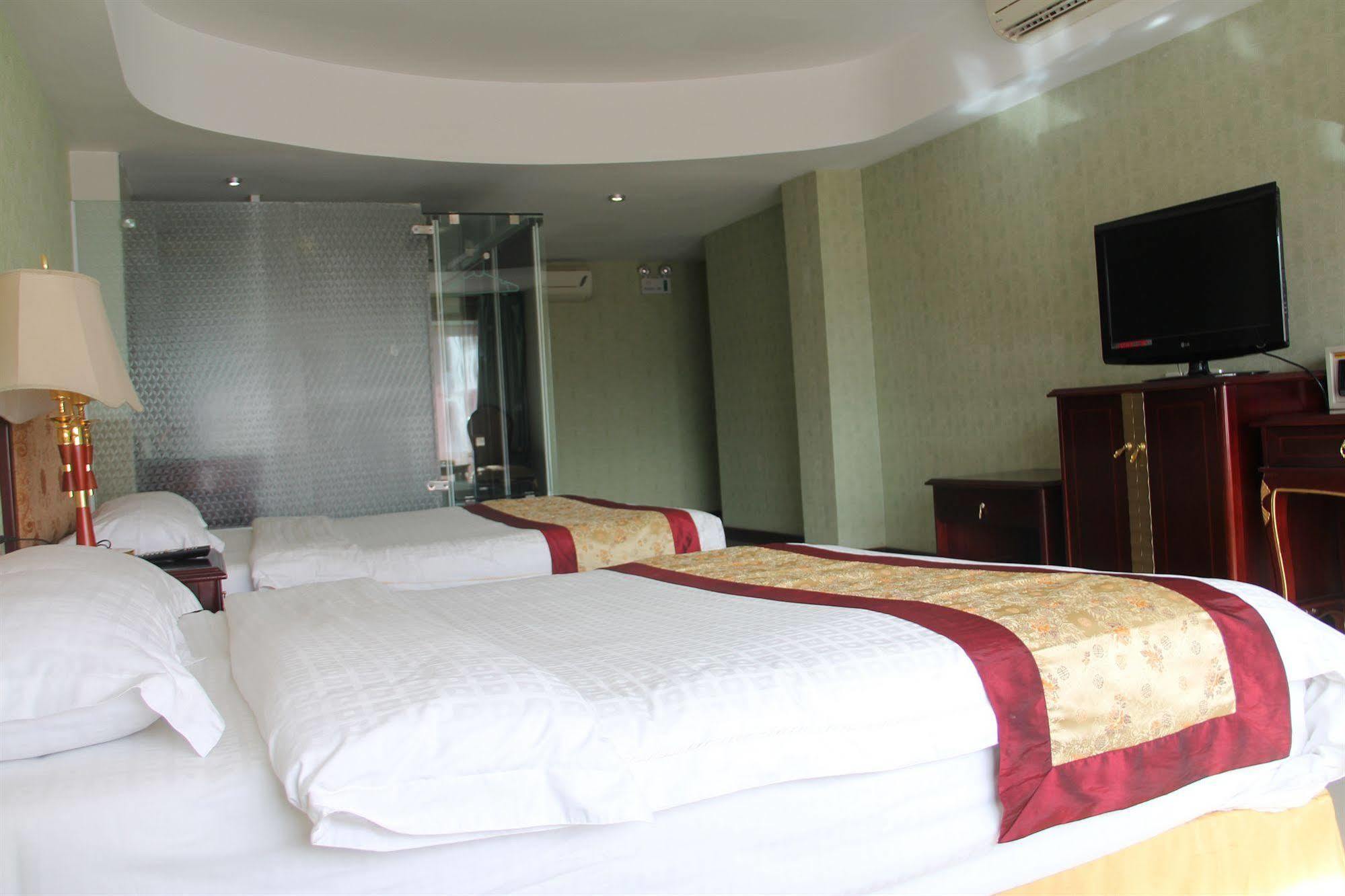 The Privi Suites Pattaya Esterno foto