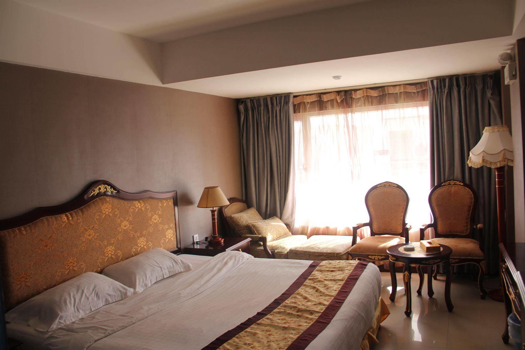 The Privi Suites Pattaya Esterno foto